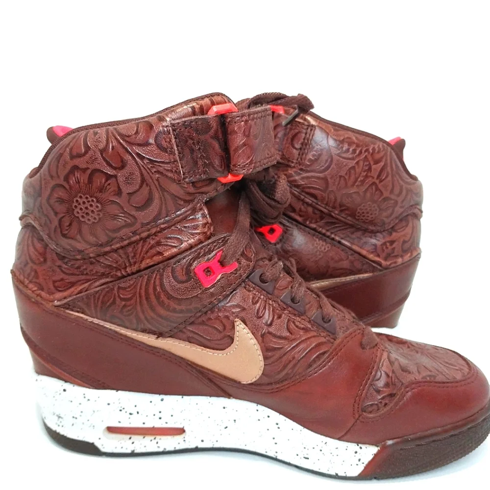 Nike Air Revolution‎ Sky Hi City Pack Milan, Limited Edition, Size 8.5| EUR 40